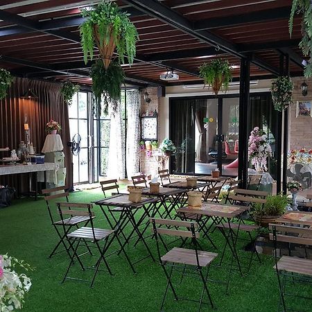 Yenjit Resort Чачоенгсао Екстериор снимка